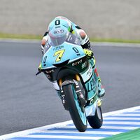 Dennis Foggia exprime sus últimas opciones en Tailandia haciendo la pole ante el tropezón de Izan Guevara