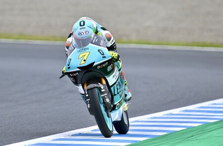 Dennis Foggia exprime sus últimas opciones en Tailandia haciendo la pole ante el tropezón de Izan Guevara