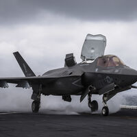 Compras canceladas e zombaria na imprensa: está sendo um verão complicado para o F-35 dos EUA 