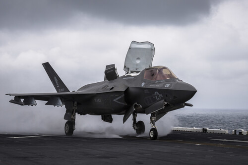 Os caças F-35 estão sob ataque midiático / Imagem: RawPixel