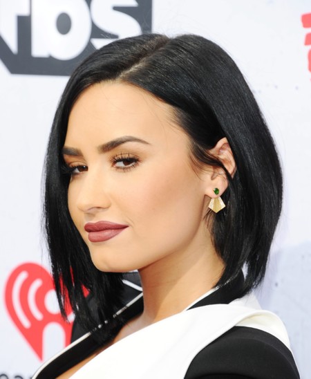Demi Lovato, reina del escenario de los iHeart Radio Awards 2016