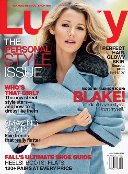 La muñeca de cera de Blake Lively sale de paseo: ¡vaya photoshopeado!