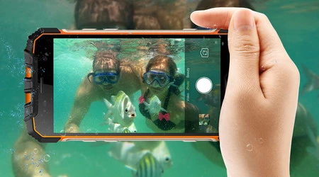 ウレフォンアーマー2s