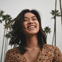 Un profesor de Harvard adapta a la vida de hoy las 10 reglas de Aristóteles para una vida plena y feliz