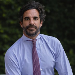 Jesús Benavides, notario: "Los mayores de 65 años pueden vender un inmueble sin tributar con una renta vitalicia"