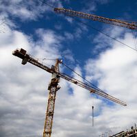 Ferrovial y otras empresas que se van de España: un peligrosísimo precedente para la economía 