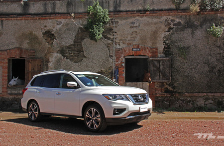 Nissan Pathfinder 2017: Precios, análisis y rivales en México