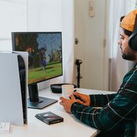 A IA entrou nos videogames como um experimento; hoje, mais de 80% dos desenvolvedores não conseguem produzir sem ela 