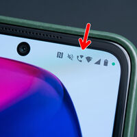 Qué significa el icono de auricular que aparece en tu móvil y por qué merece la pena llevarlo activado