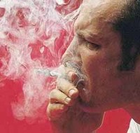 El consumo de alcohol y tabaco del padre aumenta riesgo de leucemia en el bebé