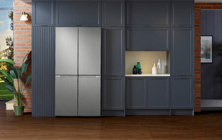 Samsung lanza una nueva gama de frigoríficos de 4 puertas: con filtro desodorizante UV y dispensador de agua interno