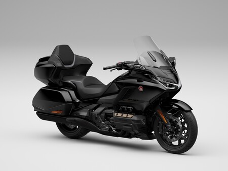 Honda Gold Wing 2023 001