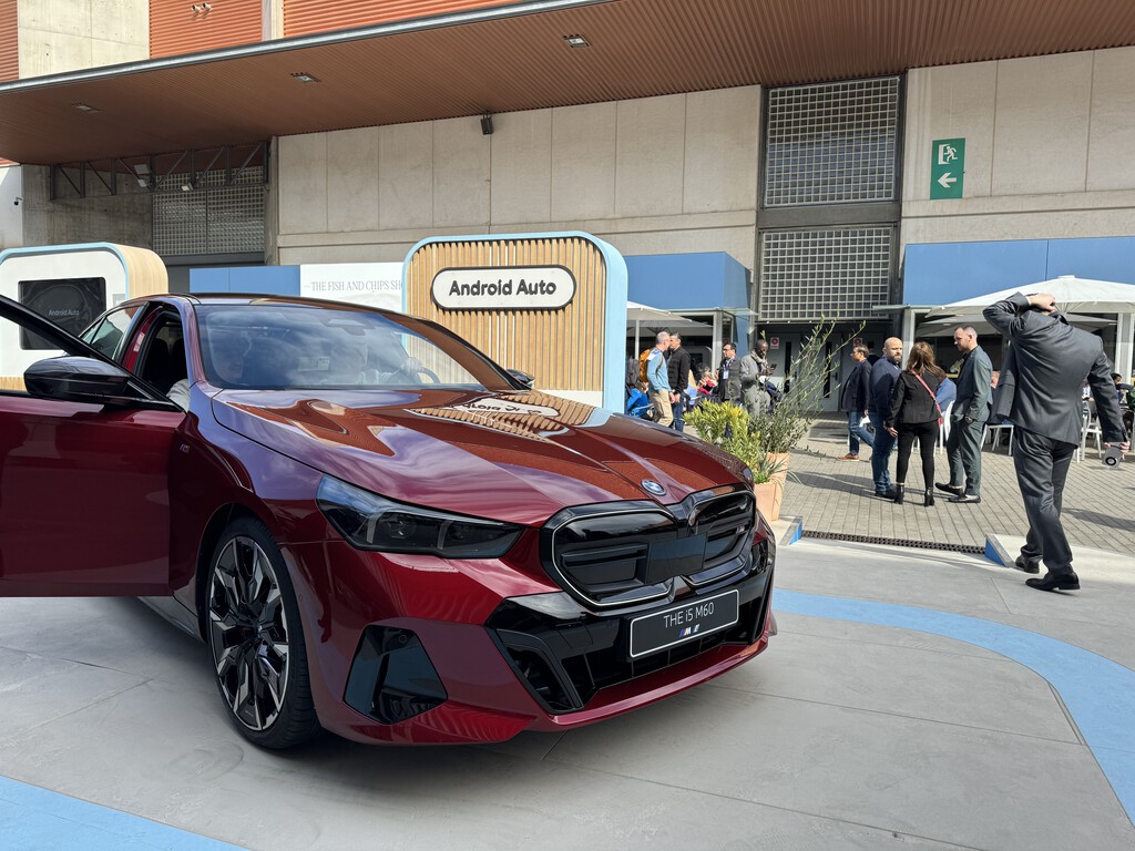 Vine al MWC 2024 buscando móviles. Acabé viendo coches eléctricos por cada rincón