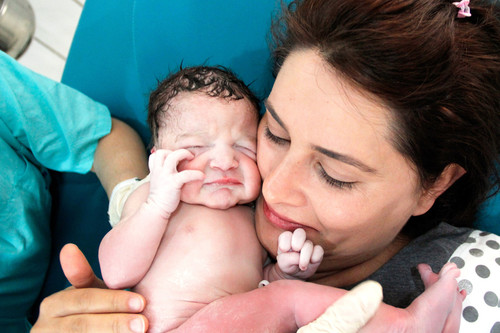 Nueve retos que vas a enfrentar en el postparto (y tranquila, los superarás)