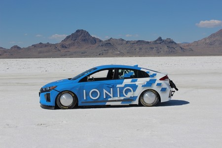 Hyundai Ioniq Hibrido 03
