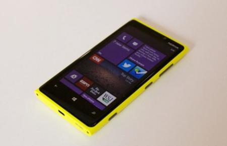 Nokia admite que las fotos hechas con el Lumia 920 son también simuladas