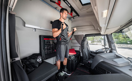 Así es el Iveco S-WAY, un camión de larga distancia que apuesta por la eficiencia y la conectividad