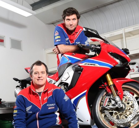 John Mcguinness Guy Martin Iomtt 2017 Honda 3