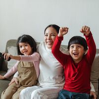 Las mejores series y películas para ayudar a los niños a aprender inglés según la IA, recomendadas por edades 