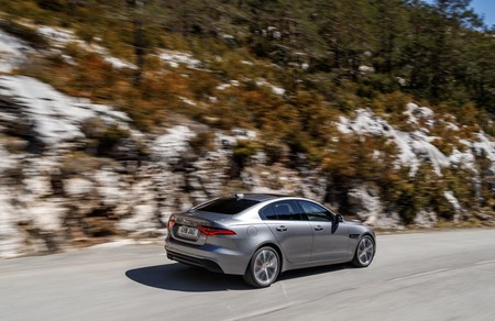 Xe D180 Eiger Grey 0