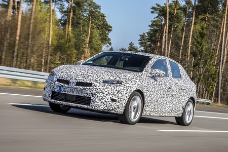 Inmersiones, frío polar y a fuego en circuito: así se está poniendo a prueba el nuevo Opel Corsa