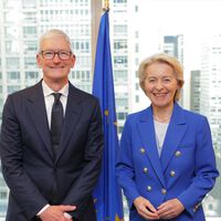 Tim Cook cara a cara con la máxima responsable de la Unión Europea: qué hay detrás de su último encuentro 