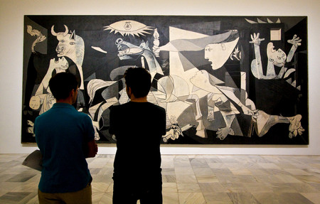El Guernica cumple 80 años y lo celebra con más arte y música en el Museo Reina Sofía