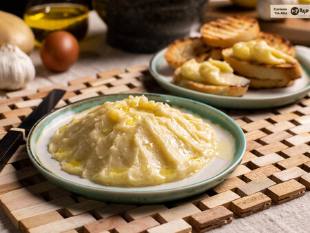 Ajoatao de Jaén, receta tradicional española, fácil y sorprendente