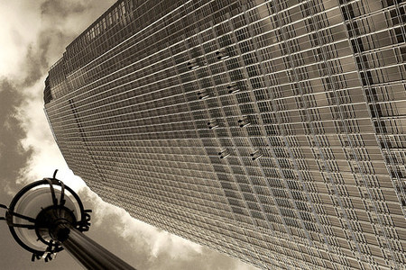 Cómo Goldman Sachs empujó al abismo a AIG