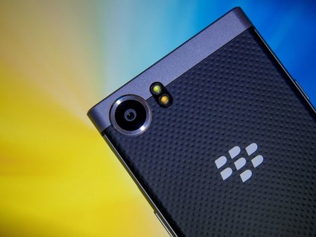 Aparece una supuesta BlackBerry de gama de entrada para acompañar a la DTEK70