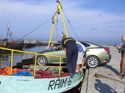 Coche en ferry