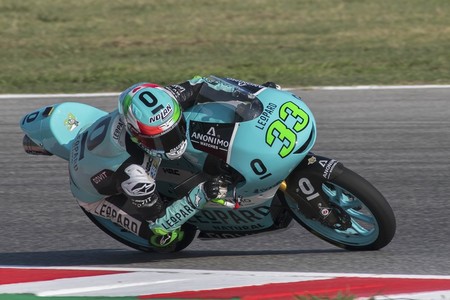 Enea Bastianini se desquita de su caída en Misano y domina el viernes en Motorland