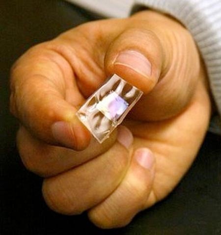 Implantes de silicona para recargar la batería