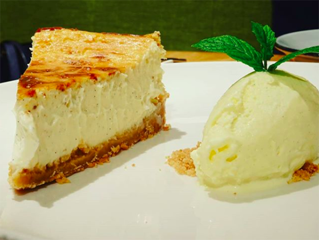 Taberna Y Media Tarta De Queso