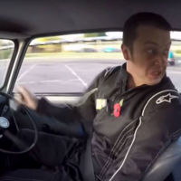 El vídeo que demuestra por qué Alastair Moffatt no necesita un asistente de aparcamiento