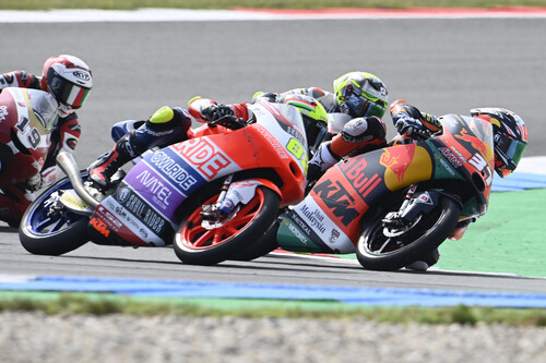 Moto3, la categoría peligrosa que desmiente aquello de "hasta que no pase algo grave no van a aprender"