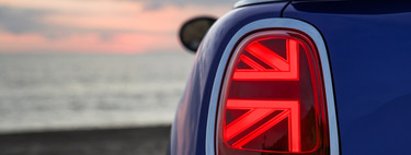 Probamos el MINI Cooper S Cabrio: un soplo de aire fresco en tiempos de Brexit para permanecer unido... al asfalto