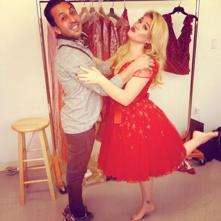 Kelly Clarkson ya puede ir comprando patucos: ¡Se estrena como mamá!