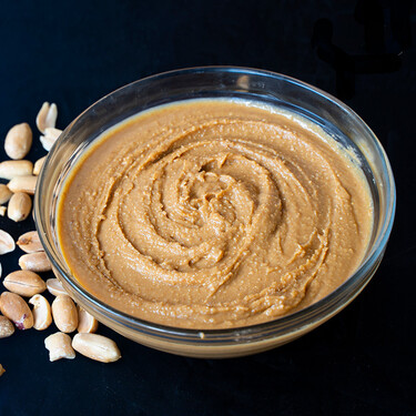 Cómo hacer crema de cacahuete casera, receta fácil y rápida con solo un ingrediente