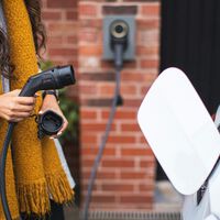 CATL quiere acabar de una vez por todas con la gran barrera del coche eléctrico: una batería que carga en seis minutos