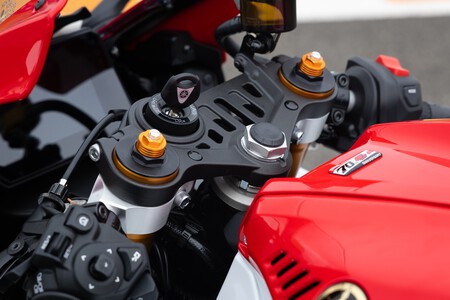 Yamaha R7 2026 012
