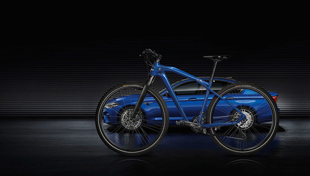 BMW M Bike Limited Carbon Edition, el complemento perfecto de tu M5