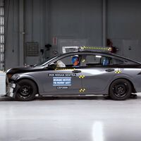 Nissan chocó el nuevo Sentra 2026 y es una joya en seguridad, pero en México podría ser aún mejor