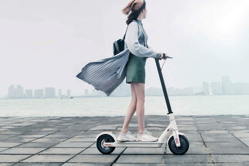 El primer atropello mortal a un peatón pone en evidencia la falta de regulación de los patinetes eléctricos