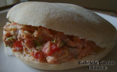 Pita de atún. Receta saludable