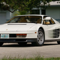 Un Testarossa sólo apto para frikis y no necesariamente de los coches