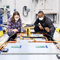 Ford fabricará sus propias baterías de estado sólido en EEUU: su objetivo, abaratar el coche eléctrico