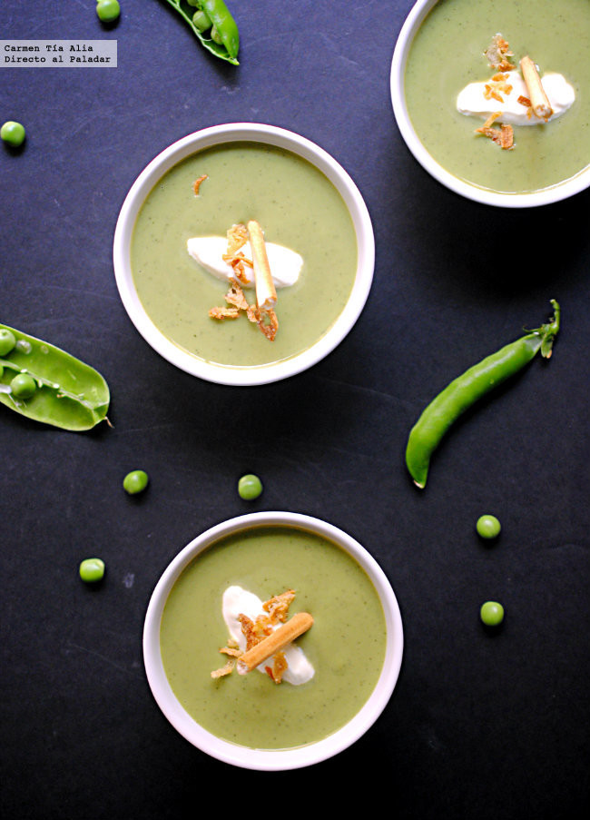 sopa fría de guisantes a la menta