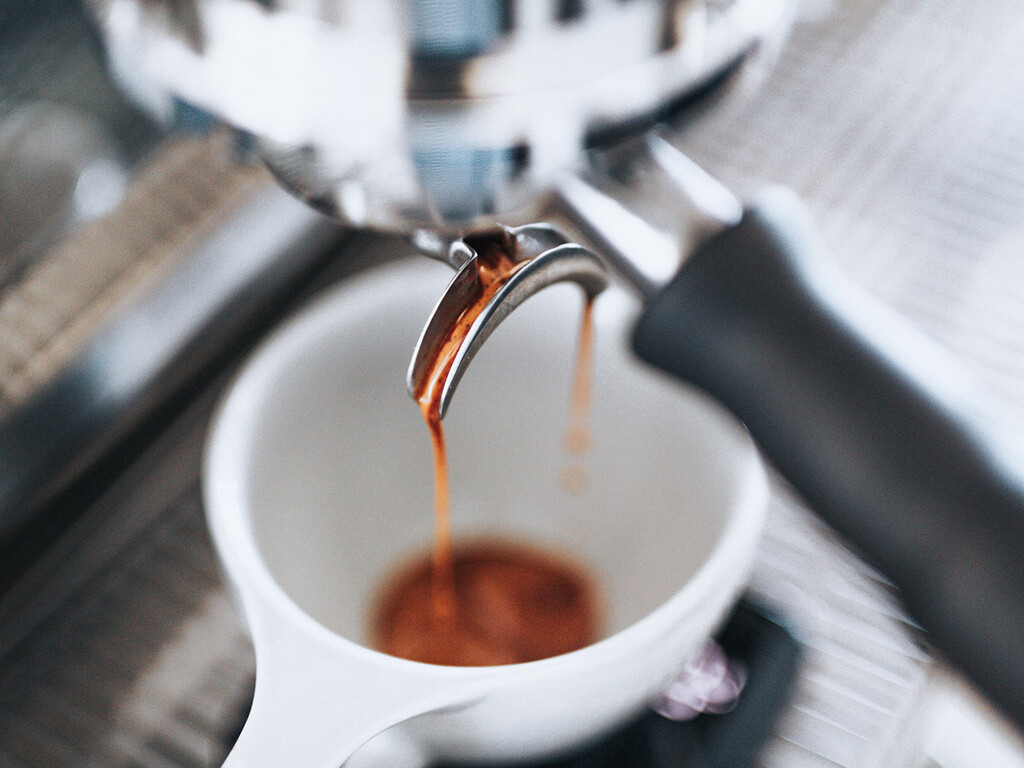 El capitalista origen del descanso para el café: breve historia del 'coffee break' 