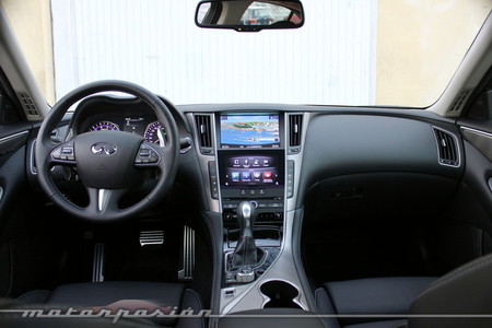 Infiniti Q50, presentación y prueba - interiores